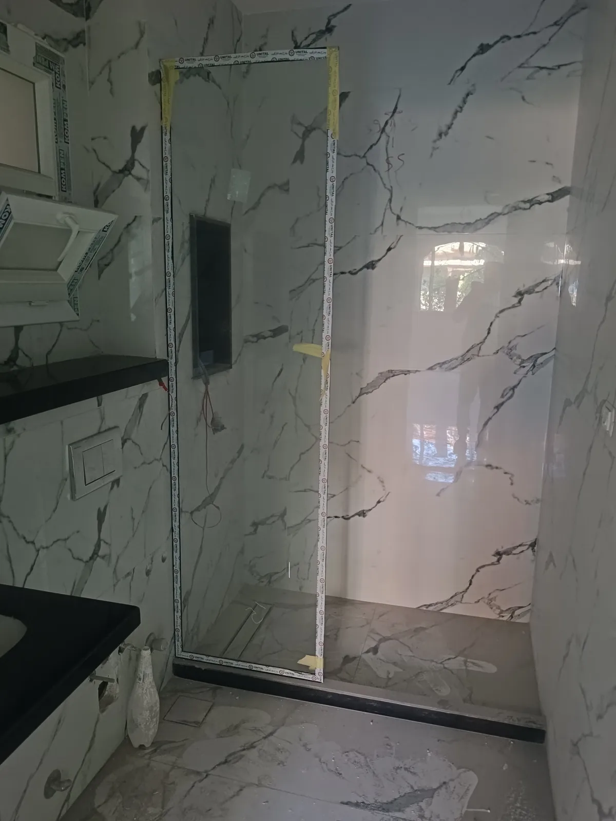 زجاج سيكوريت في الغربية
