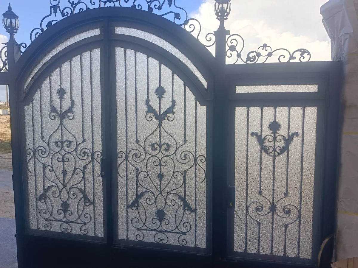 زجاج سيكوريت في الجيزة