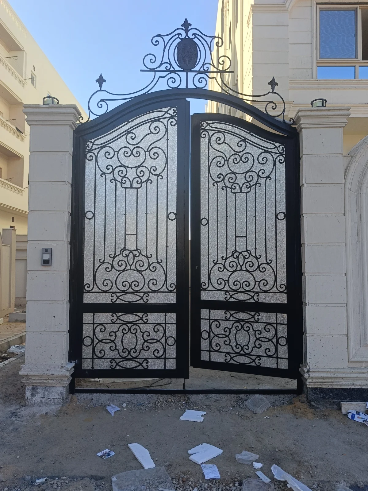 زجاج سيكوريت في بورسعيد